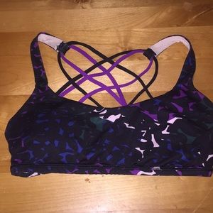 Lululemon RARE free to be sports bra